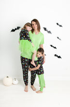 Load image into Gallery viewer, Halloween Women's Short Sleeve top and bottom pjs