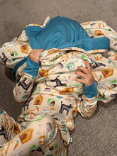 Load image into Gallery viewer, Purrfect Pets quilted Blanket