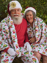 Load image into Gallery viewer, Santa's Village Christmas Quilted Blanket