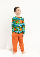 Load image into Gallery viewer, Camping Critters 4-Piece Jogger Daywear