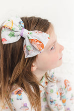 Load image into Gallery viewer, Garden Gnomes Alligator Clip Bamboo Bows