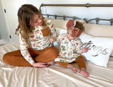 Load image into Gallery viewer, Cream Cocoa Cups 2-Piece Jogger Daywear