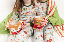 Load image into Gallery viewer, Christmas Stripes Quilted Blanket