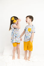 Load image into Gallery viewer, Weather Warriors Yellow Bamboo Alligator Clip Bows