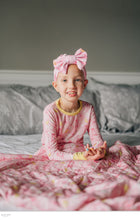 Load image into Gallery viewer, Blayklee Bear quilted Blanket