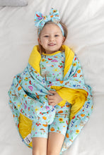 Load image into Gallery viewer, Seasons quilted Blanket