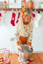 Load image into Gallery viewer, Brown Cream Cocoa Cups Bamboo Alligator Clip Bows