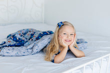 Load image into Gallery viewer, Space Quilted Blanket