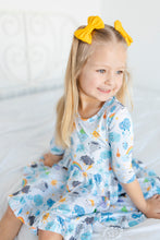 Load image into Gallery viewer, Weather Warriors Yellow Bamboo Alligator Clip Bows