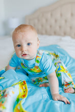 Load image into Gallery viewer, Dino quilted Blanket