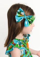 Load image into Gallery viewer, Camping Critters Bamboo Alligator Clip Bows