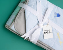 Load image into Gallery viewer, World Map quilted Blanket