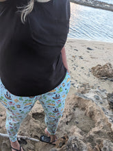 Load image into Gallery viewer, Women's Short sleeve Black pocket Shirt