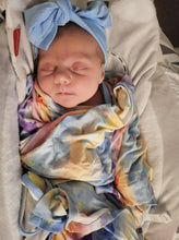 Load image into Gallery viewer, Solace Skies 2.O Swaddle
