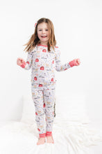 Load image into Gallery viewer, Friendly Farm 2-Piece Long Sleeve Pjs
