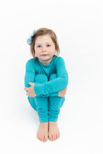 Load image into Gallery viewer, Tidal Teal Long Sleeve 2 Piece Pjs
