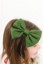 Load image into Gallery viewer, Green Grey Cocoa Cups Bamboo Alligator Clip Bows
