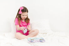 Load image into Gallery viewer, Pretty Pink Bamboo Alligator Clip Bows
