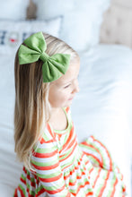 Load image into Gallery viewer, Christmas Green Stripes Bamboo Alligator Clip Bows
