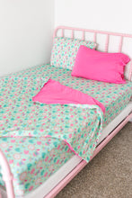 Load image into Gallery viewer, Tea Three Twin Fitted Sheet Plus Pillowcase
