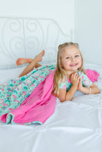 Load image into Gallery viewer, Tea Three Quilted Blanket
