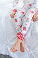 Load image into Gallery viewer, Friendly Farm 2-Piece Long Sleeve Pjs

