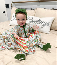 Load image into Gallery viewer, Green Grey Cocoa Cups Bamboo Headband
