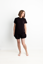 Load image into Gallery viewer, Women&#39;s Short sleeve Black pocket Shirt
