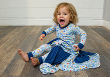 Load image into Gallery viewer, Sailing Seas Blanket
