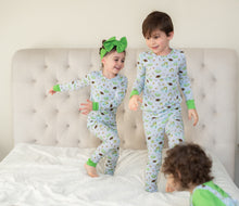Load image into Gallery viewer, Pond Pals 2-Piece Long Sleeve Pjs
